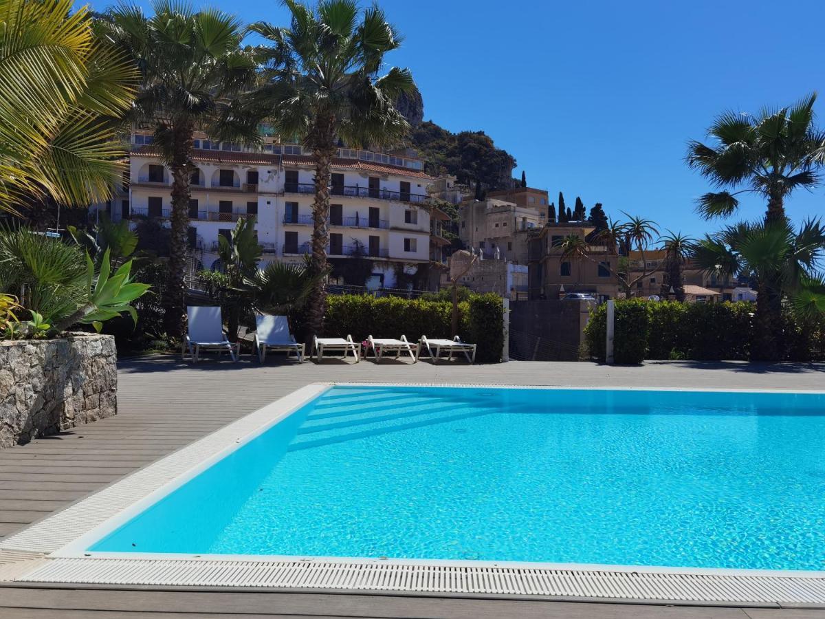 Lukos House In Center With Pool By Holidays Casa de Férias *